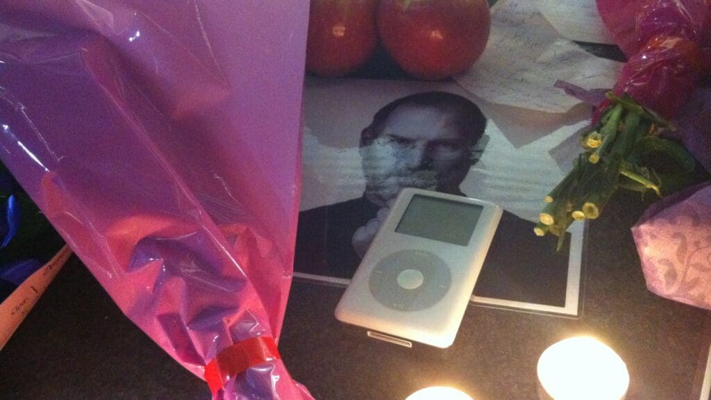 Steve Jobs Apple iPod iPhone iTunes
