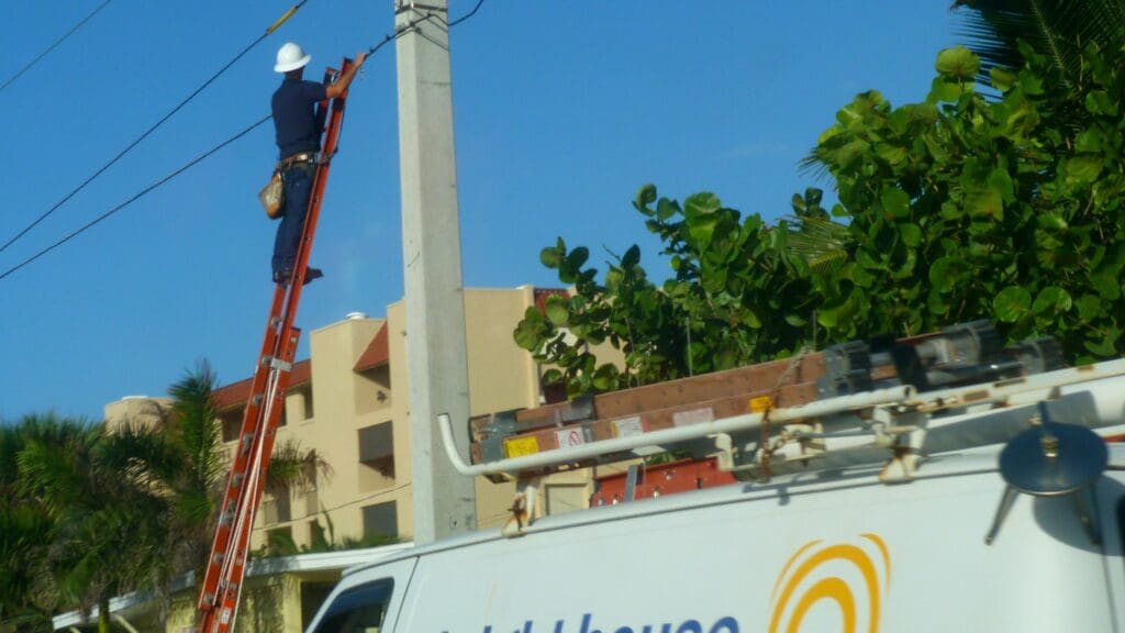 Brighthouse cable techician Charter merger